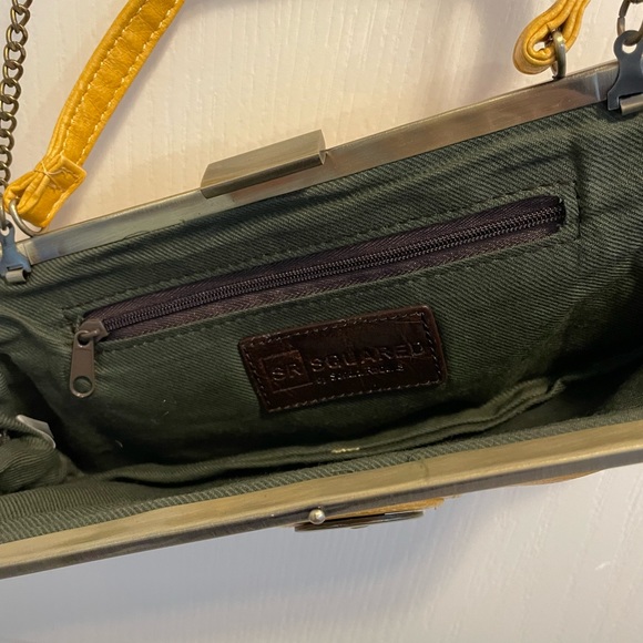 Beautiful brand new versatile clutch with small handle and long chain. NWOT - Picture 3 of 4